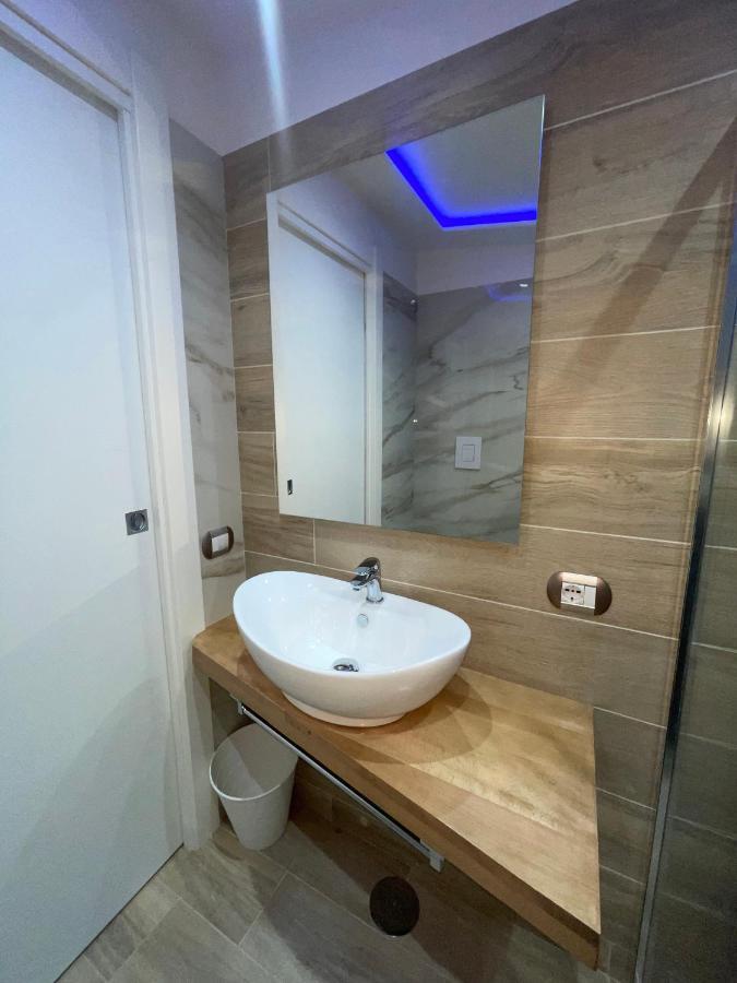 Le Chic Rooms 나폴리 외부 사진
