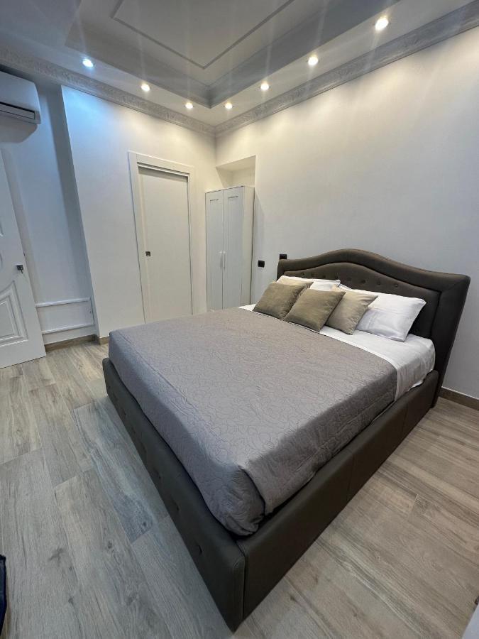 Le Chic Rooms 나폴리 외부 사진